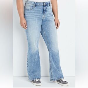 Women's High Rise Curvy Flare Jeans-NWOT
